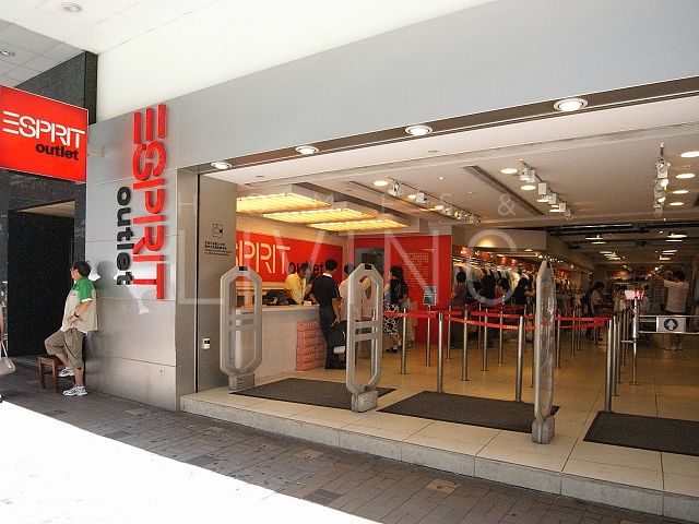 Esprit Outlet